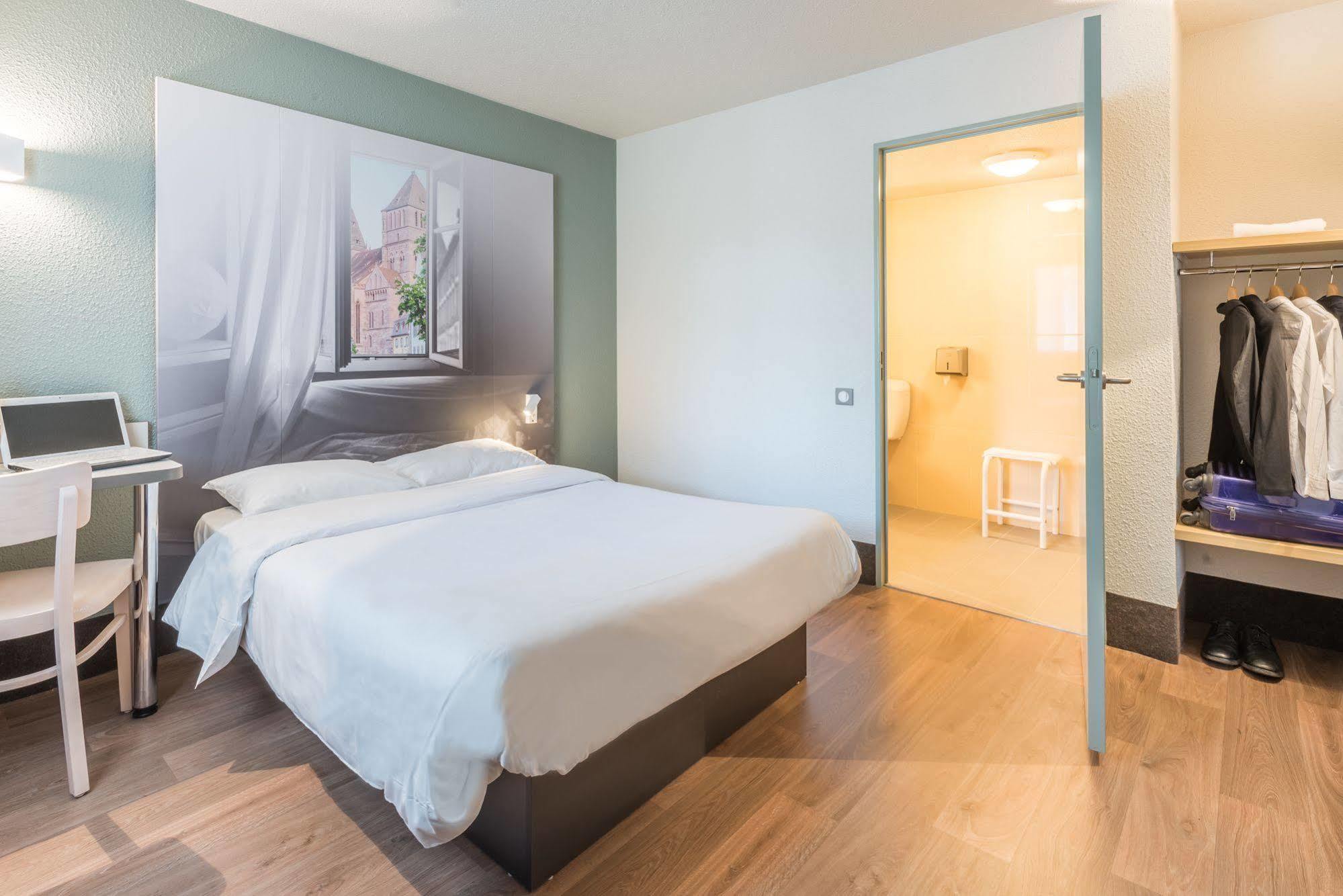 B&B Hotel Lyon Saint-Bonnet Mi-Plaine Dış mekan fotoğraf