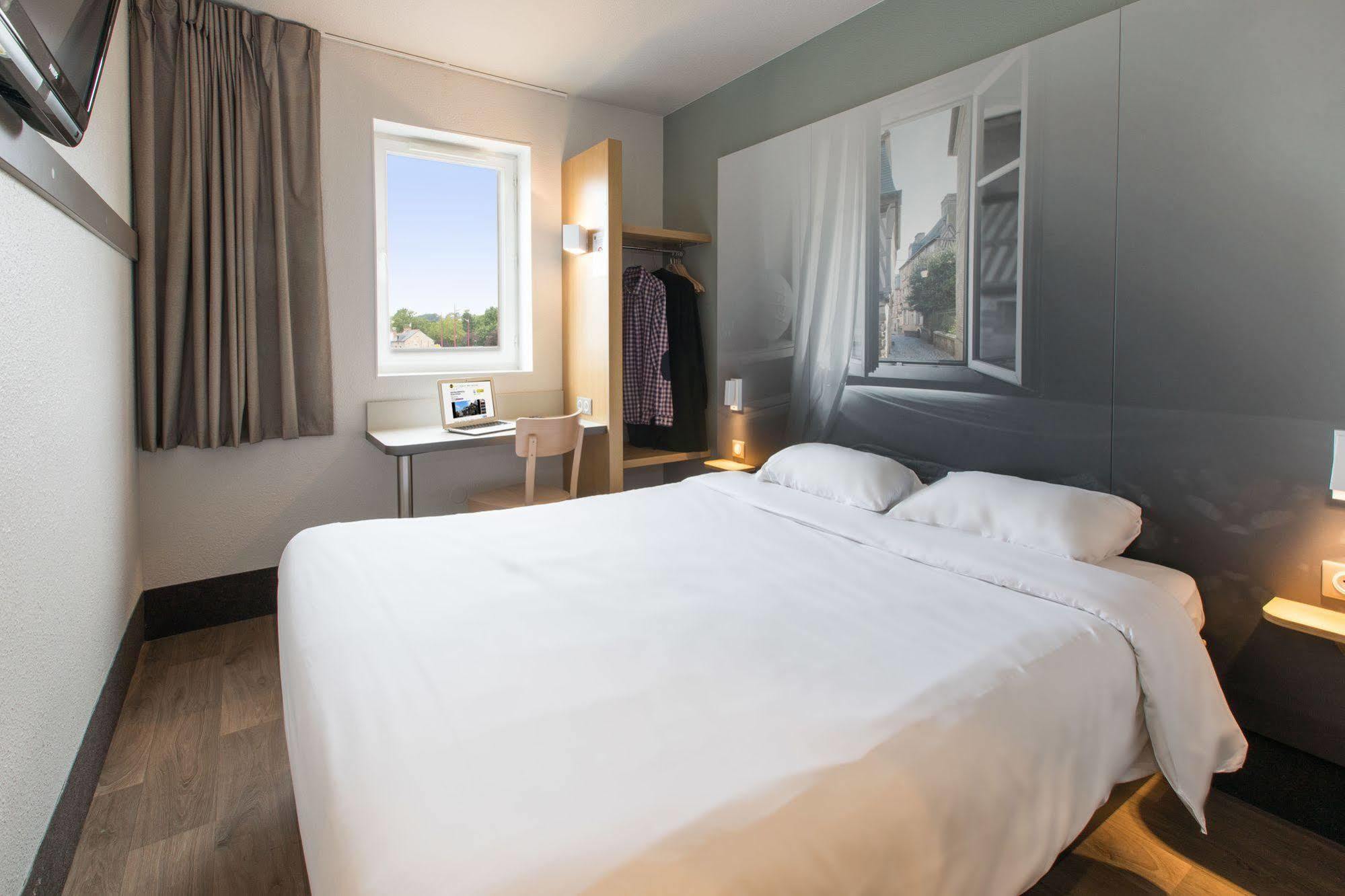 B&B Hotel Lyon Saint-Bonnet Mi-Plaine Dış mekan fotoğraf